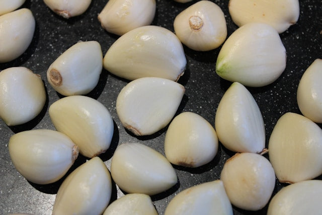 Peeled Garlic 3lbs